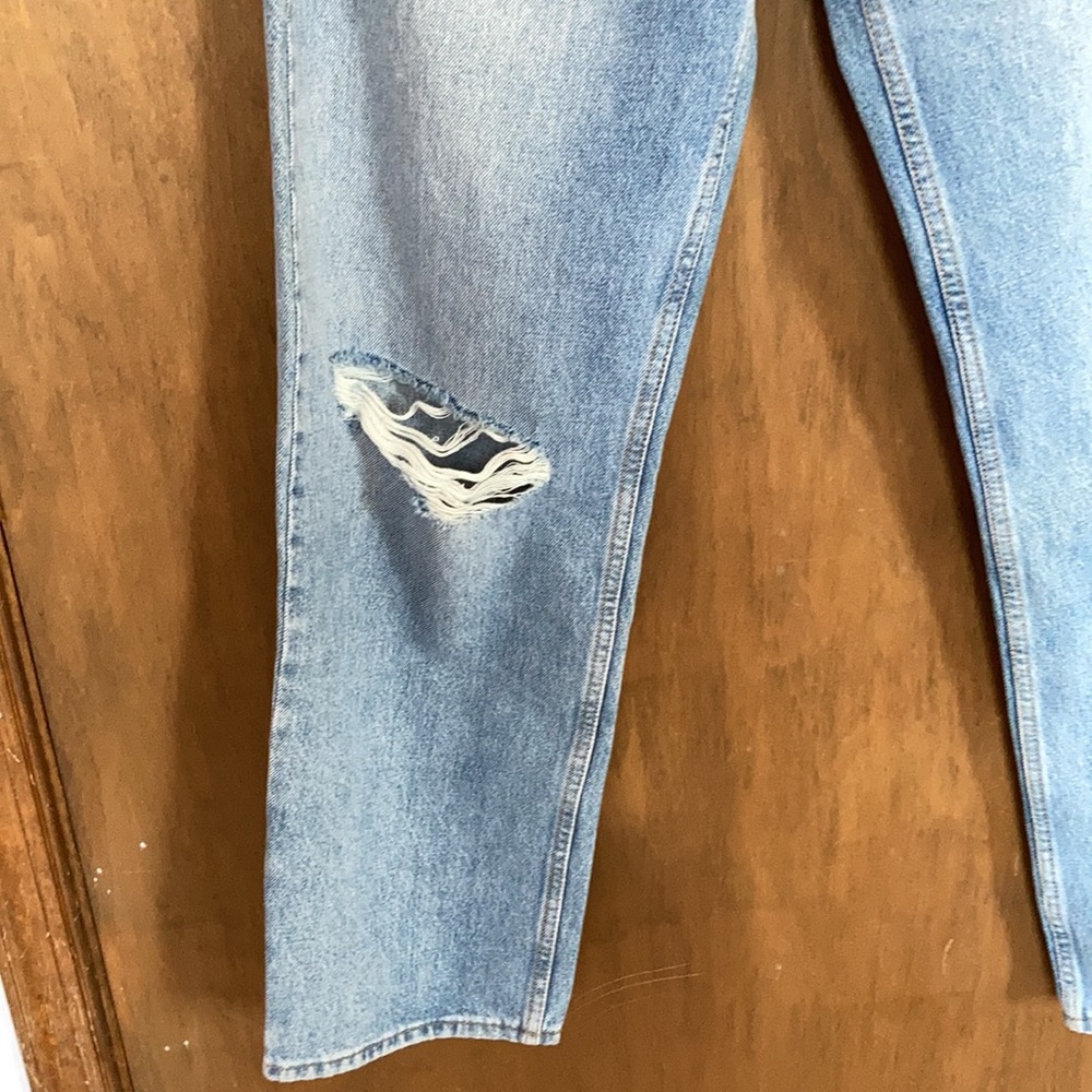 Relisted Levi’s 94’ baggy jean distressed midrise straight leg jean denim 28 - Picture 7 of 17